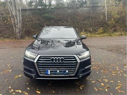 Svart Begagnad 2017 Audi Q7 S-Line SUV | 380 000 kr (Marknadspris)