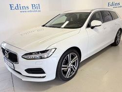 Vit Begagnad 2017 Volvo V90 Momentum Kombi | 229 000 kr (Marknadspris)