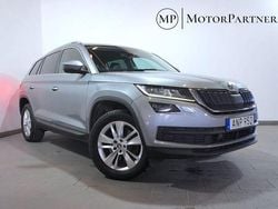 Grå Begagnad 2018 Skoda Kodiaq SUV | 209 900 kr (Marknadspris)