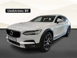 Vit Begagnad 2017 Volvo V90 CC Inscription Kombi | 259 900 kr (Marknadspris)