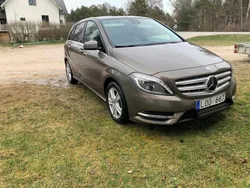 Mercedes B180