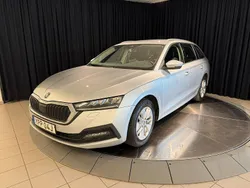 Silver Begagnad 2022 Skoda Octavia Ambition Kombi | 214 900 kr (Marknadspris)