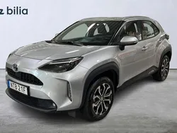 Silver Begagnad 2022 Toyota Yaris Cross Active SUV | 289 000 kr (Marknadspris)