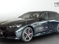 Svart (black) Begagnad 2025 BMW i5 M Sport Sedan | 769 700 kr (Bra pris)