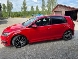 Röd Begagnad 2016 VW Golf VII GT Halvkombi | 142 000 kr (Marknadspris)