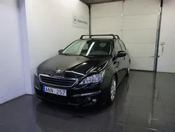 Svart Begagnad 2013 Peugeot 308 Active Halvkombi | 59 900 kr