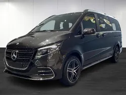 Mörkgrå Ny 2025 Mercedes V300 Minibuss | 961 730 kr (Marknadspris)