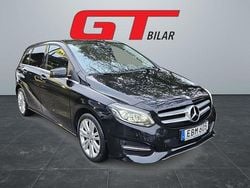 Svart Begagnad 2016 Mercedes B180 Urban Minibuss | 154 900 kr (Marknadspris)