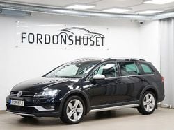 Svart Begagnad 2016 VW Golf Alltrack Kombi | 149 000 kr (Marknadspris)