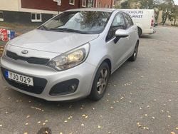 Metallic Begagnad 2013 Kia Rio Halvkombi | 49 000 kr (Superpris)