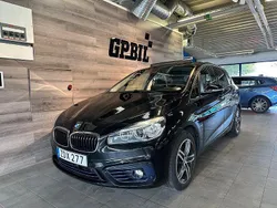 Svart Begagnad 2018 BMW 220 Sport Line Kombi | 189 000 kr (Bra pris)