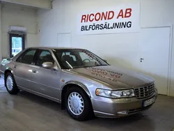 Grå Begagnad 2000 Cadillac Seville STS Sedan | 89 900 kr