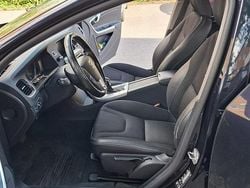 Blå Begagnad 2016 Volvo V60 Momentum Kombi | 169 000 kr (Marknadspris)