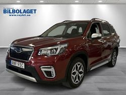 Röd metallic Begagnad 2019 Subaru Forester Active SUV | 249 900 kr (Marknadspris)