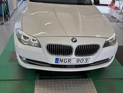 Vit Begagnad 2013 BMW 520 Kombi | 89 999 kr (Bra pris)