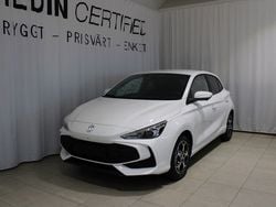 Vit (white) Ny 2024 MG MG3 Luxury Halvkombi | 239 900 kr (Bra pris)