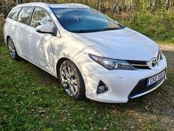 Vit Begagnad 2014 Toyota Auris Touring Sports Active Kombi | 74 000 kr (Bra pris)