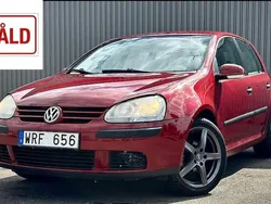 Mörkröd Begagnad 2005 VW Golf IV Trendline Halvkombi | 33 900 kr (Marknadspris)