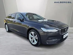 Grå Begagnad 2021 Volvo V90 Momentum Kombi | 339 500 kr (Marknadspris)