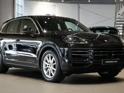 Svart Begagnad 2023 Porsche Cayenne SUV | 1 129 000 kr (Superpris)