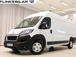 Vit Begagnad 2023 Peugeot Boxer Van | 299 900 kr (Marknadspris)