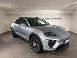 Silver Begagnad 2025 Porsche Macan SUV | 989 000 kr (Bra pris)