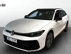 Vit Ny 2024 VW Passat R-line Kombi | 579 900 kr