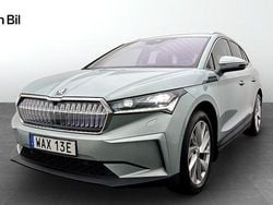 Silver (arctic silver metallic) Begagnad 2023 Skoda Enyaq iV SUV | 464 900 kr (Lite dyr)