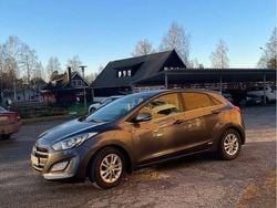 Grå Begagnad 2017 Hyundai i30 Premium Halvkombi | 119 500 kr (Bra pris)