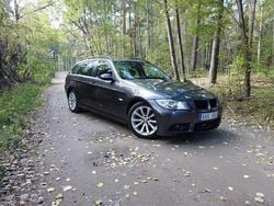 Grå Begagnad 2006 BMW 325 Advantage Kombi | 59 900 kr (Marknadspris)