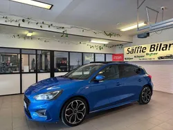 Blå Begagnad 2018 Ford Focus ST-Line Halvkombi | 139 900 kr (Marknadspris)