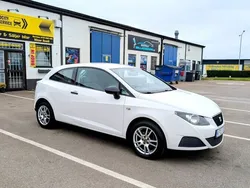 Vit Begagnad 2010 Seat Ibiza Reference Halvkombi | 43 900 kr (Lite dyr)