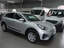 Grå Begagnad 2019 Kia e-Niro 2 SUV | 285 000 kr (Lite dyr)