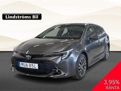 Grå Begagnad 2025 Toyota Corolla Style Kombi | 379 000 kr