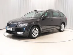 Svart Begagnad 2016 Skoda Octavia Ambition Kombi | 109 900 kr (Marknadspris)