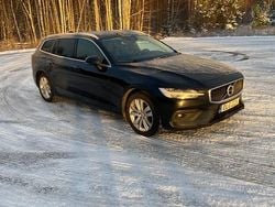 Begagnad 2019 Volvo V60 Momentum Kombi | 185 000 kr (Marknadspris)