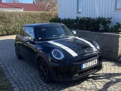 Svart Begagnad 2022 Mini Cooper Coupé Sportkupé | 220 000 kr