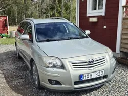 Begagnad 2008 Toyota Avensis Kombi | 15 000 kr