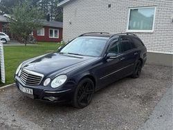 Blå Begagnad 2007 Mercedes E320 Avantgarde Kombi | 60 000 kr (Marknadspris)