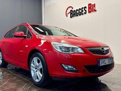 Röd Begagnad 2011 Opel Astra Kombi | 54 900 kr (Marknadspris)