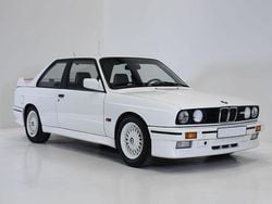 Vit Begagnad 1988 BMW M3 Sedan | 699 900 kr