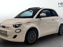 Vit (white) Begagnad 2022 Fiat 500e Icon Cab | 219 000 kr (Dyr)