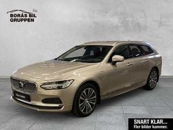 Ljusgrå (grå) Begagnad 2023 Volvo V90 Core Kombi | 409 000 kr (Marknadspris)