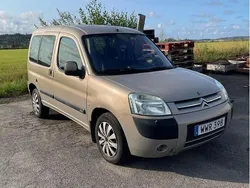 Brun Begagnad 2005 Citroën Berlingo Minibuss | 22 500 kr (Marknadspris)
