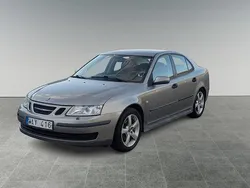 Ljusgrå (grå) Begagnad 2004 Saab 9-3 Sedan | 24 900 kr (Marknadspris)