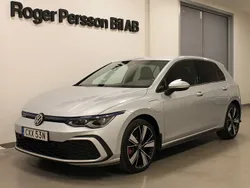 Silver Begagnad 2020 VW Golf VIII GTE Halvkombi | 289 000 kr (Marknadspris)