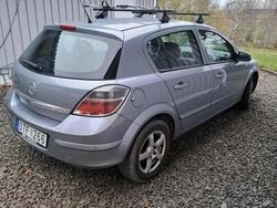 Grå Begagnad 2008 Opel Astra Halvkombi | 19 900 kr (Marknadspris)