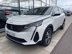Vit Begagnad 2021 Peugeot 3008 SUV | 249 900 kr (Marknadspris)