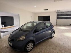 Blå Begagnad 2008 Toyota Aygo Halvkombi | 48 900 kr (Marknadspris)