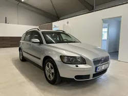 Ljusgrå Begagnad 2005 Volvo V50 Kombi | 29 900 kr (Marknadspris)